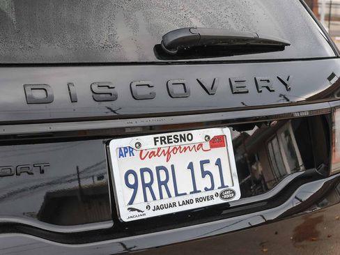 Used 2024 Land Rover Discovery Sport Dynamic SE image 12