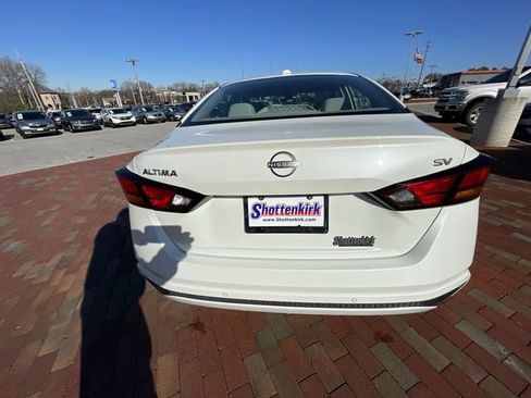 Used 2023 Nissan Altima 2.5 SV image 34