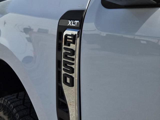 Used 2025 Ford F250 XLT w/ Camper Package AWD/4WD image 9