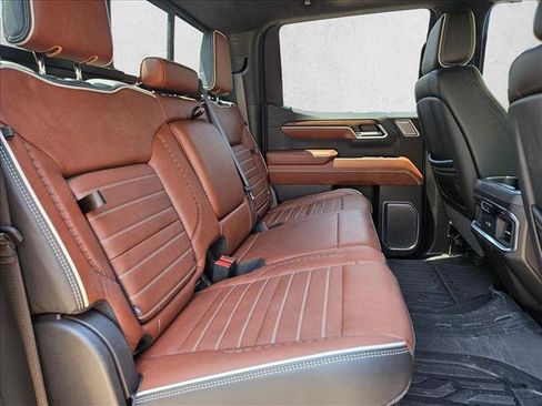 Used 2025 GMC Sierra 1500 Denali Ultimate AWD/4WD image 21