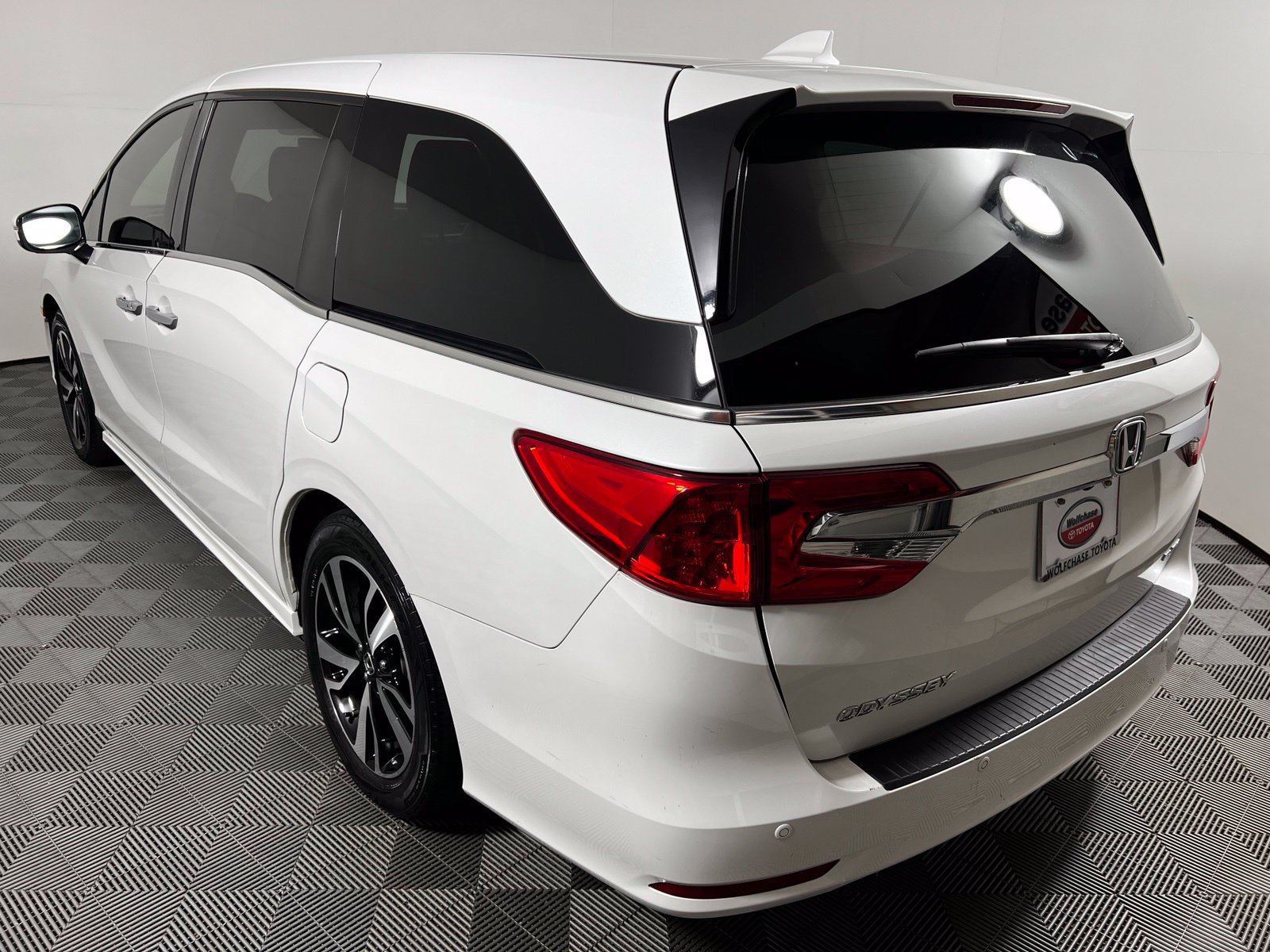 Used 2020 Honda Odyssey Elite image 7
