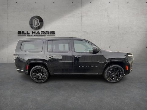 New 2026 Jeep Grand Wagoneer Limited AWD/4WD image 4