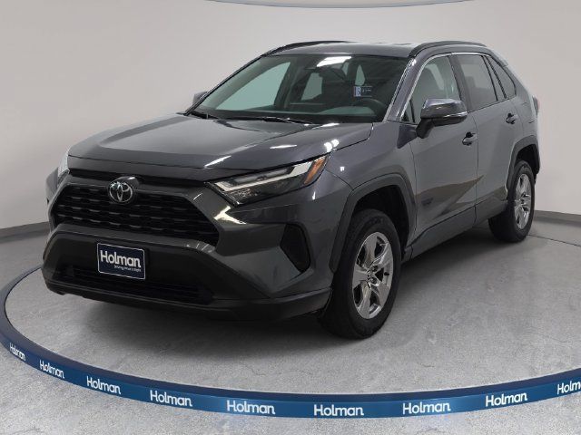 Certified 2025 Toyota RAV4 XLE AWD/4WD image 1