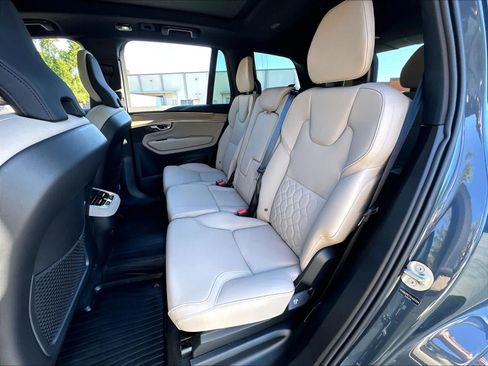 Used 2026 Volvo XC90 B6 Plus w/ Protection Package Premier AWD/4WD image 29