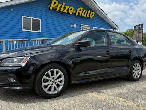 Used 2015 Volkswagen Jetta SE image 2
