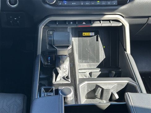 Used 2023 Toyota Tundra Limited image 21