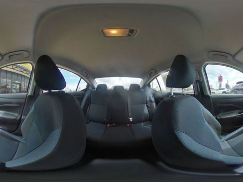 Used 2025 Nissan Versa SV FWD image 40