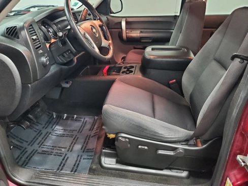 Used 2007 Chevrolet Silverado 1500 LT w/ Safety Package image 9