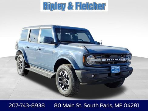 Used 2025 Ford Bronco Outer Banks AWD/4WD image 3