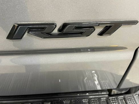 Used 2023 Chevrolet Silverado 1500 RST w/ Z71 Off-Road Package image 8