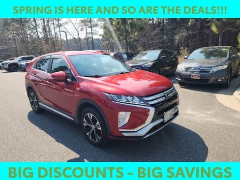 Used 2018 Mitsubishi Eclipse Cross SE image 1