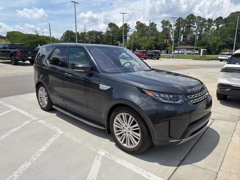 Used 2020 Land Rover Discovery HSE Luxury AWD/4WD image 3