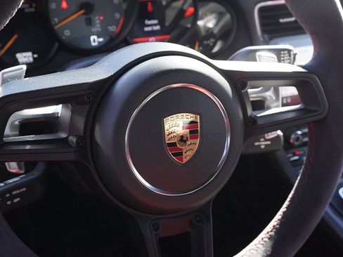 Used 2018 Porsche 911 GT3 RWD image 33