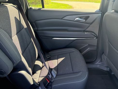 New 2026 Chevrolet Traverse LT w/ Midnight/Sport Edition FWD image 35