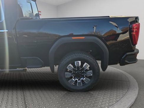 New 2025 GMC Sierra 2500 Denali w/ Denali Reserve Package image 25