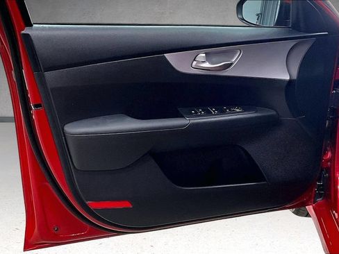 Used 2023 Kia Forte LXS FWD image 19