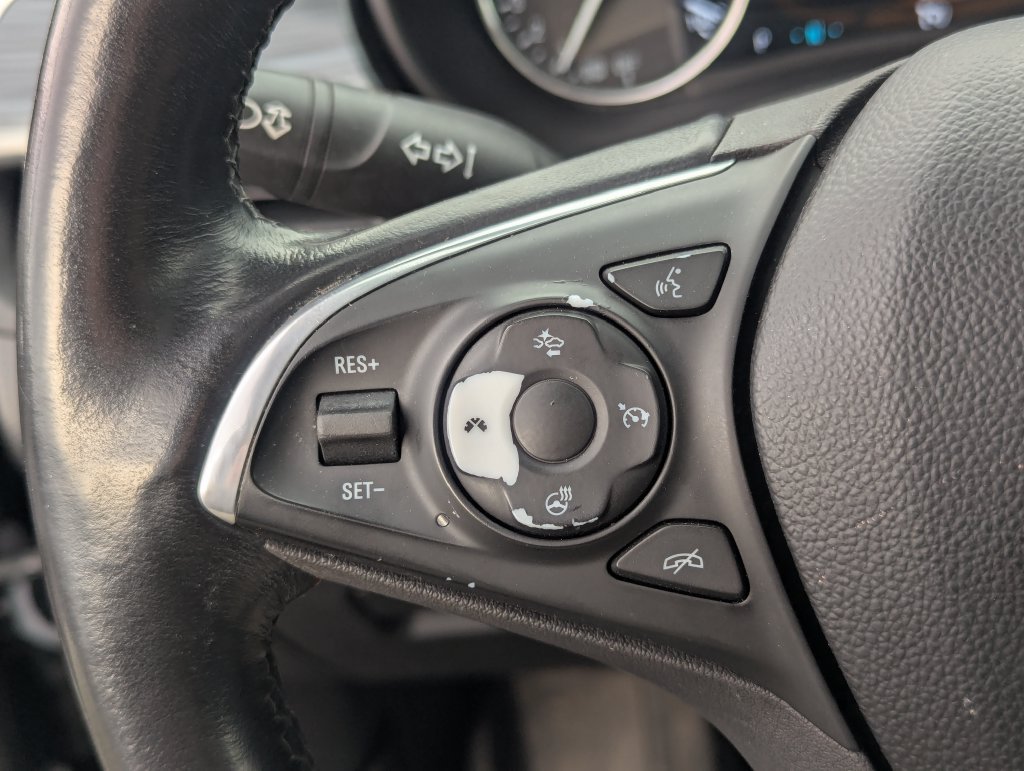 Used 2020 Buick Envision Premium AWD/4WD image 20