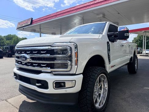 Used 2024 Ford F250 Platinum AWD/4WD image 17