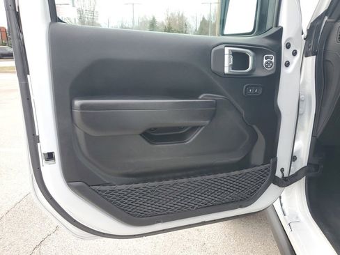 Used 2023 Jeep Wrangler Unlimited Rubicon image 23