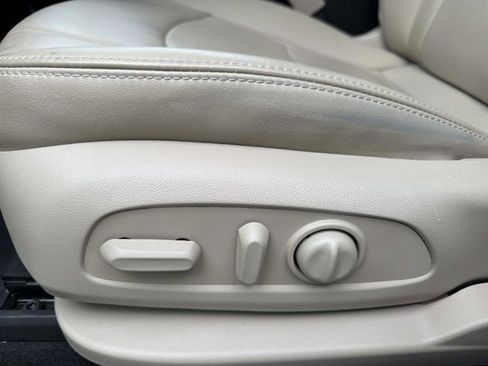 Used 2021 Buick Enclave Essence w/ Sound and Sites Package FWD image 13