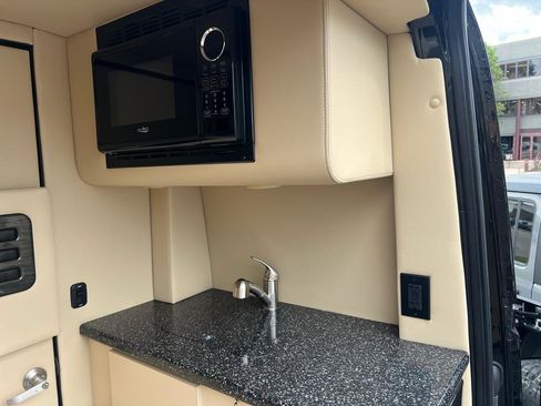 Used 2020 Mercedes-Benz Sprinter 3500 image 12