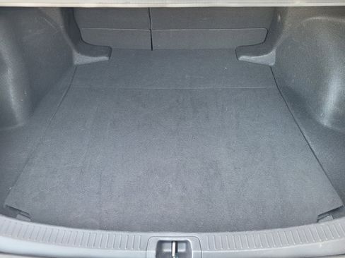 Used 2024 Toyota Corolla LE image 29