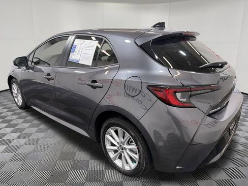 Used 2026 Toyota Corolla SE FWD image 4