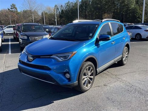 Used 2018 Toyota RAV4 Limited image 3
