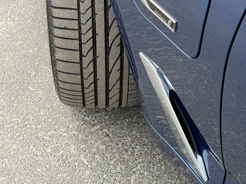Used 2023 BMW 530e w/ Premium Package RWD image 42