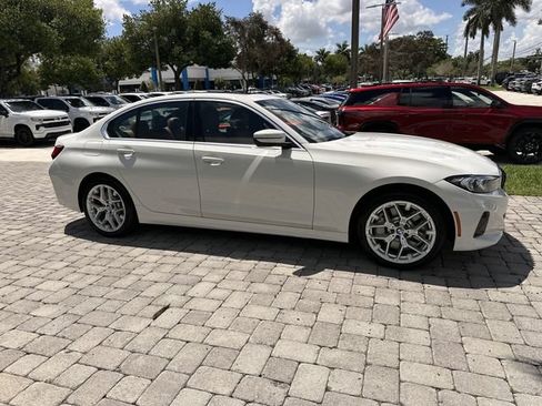 Used 2025 BMW 330i Sedan RWD image 15
