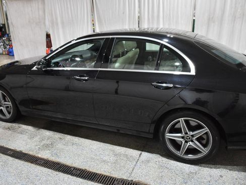 Used 2018 Mercedes-Benz E 400 4MATIC Sedan image 33