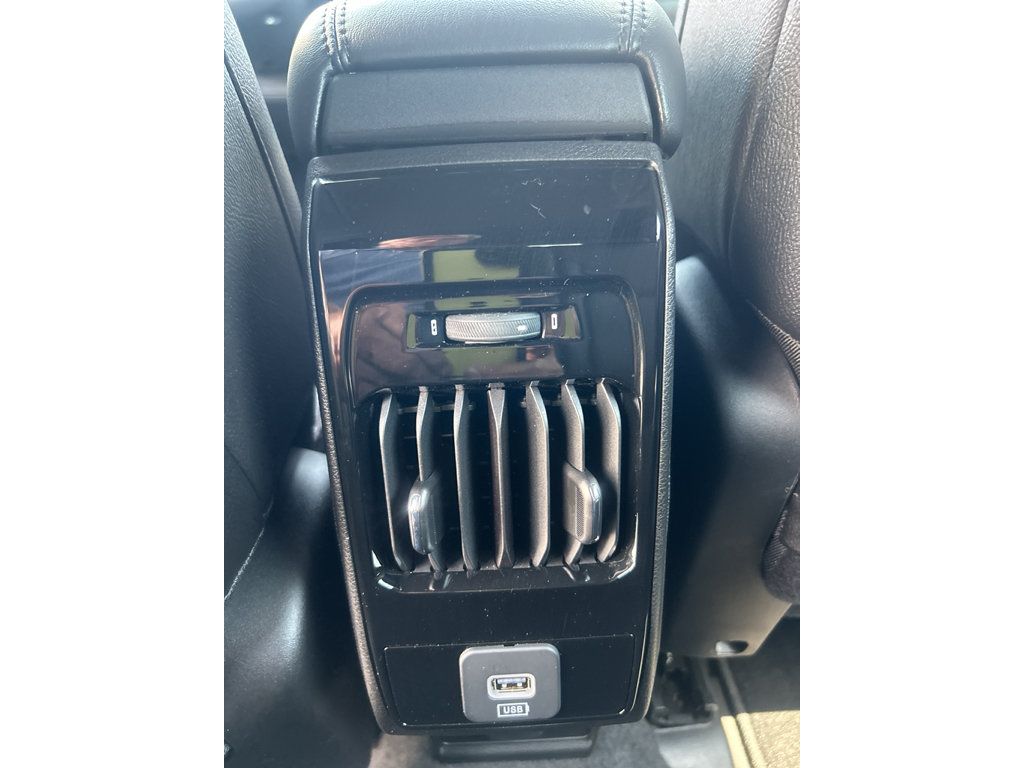 Used 2025 Jeep Compass Limited w/ Sun & Sound Group AWD/4WD image 8