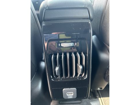 Used 2025 Jeep Compass Limited w/ Sun & Sound Group AWD/4WD image 8