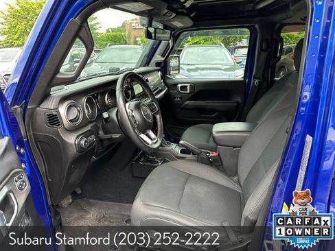 Used 2019 Jeep Wrangler Unlimited Sahara AWD/4WD image 27