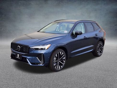 New 2026 Volvo XC60 B5 Ultra w/ Climate Package image 3