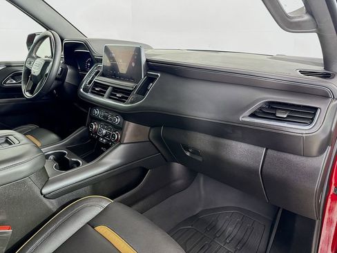 Used 2023 GMC Yukon AT4 w/ Technology Package image 31