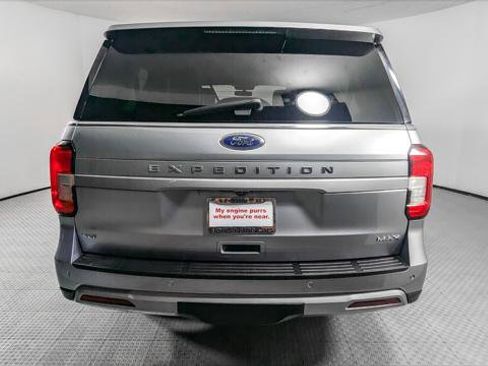 Used 2024 Ford Expedition Max XLT image 6