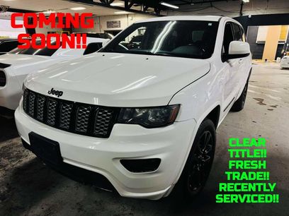 Used 2018 Jeep Grand Cherokee Altitude
