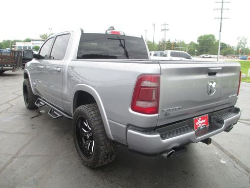 Used 2022 RAM 1500 Laramie AWD/4WD image 8