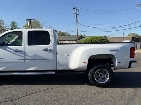 Used 2014 GMC Sierra 3500 Denali AWD/4WD image 6