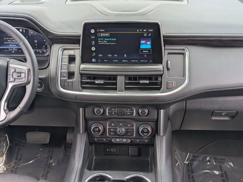 Used 2022 Chevrolet Tahoe LT w/ LT Signature Plus Package image 17