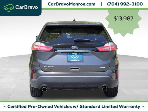 Used 2020 Ford Edge SE w/ Cargo Accessory Package FWD image 4
