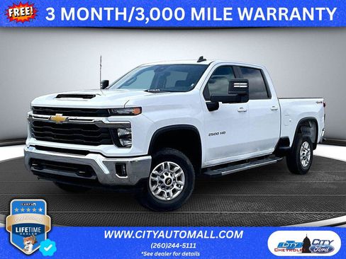 Used 2025 Chevrolet Silverado 2500 LT w/ Convenience Package AWD/4WD image 1