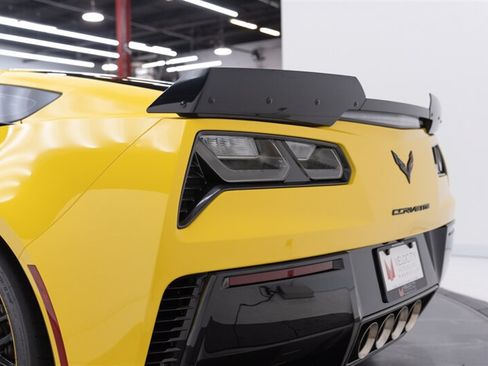 Used 2016 Chevrolet Corvette Z06 w/ C7.r Special Edition RWD image 35