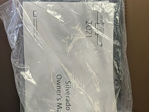 Used 2021 Chevrolet Silverado 1500 High Country w/ Technology Package image 34