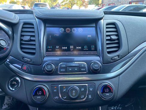 Used 2019 Chevrolet Impala LT image 22