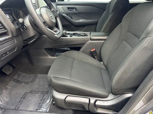Used 2024 Nissan Rogue S AWD/4WD image 26