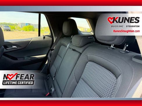 Used 2026 Chevrolet Equinox LT FWD image 36