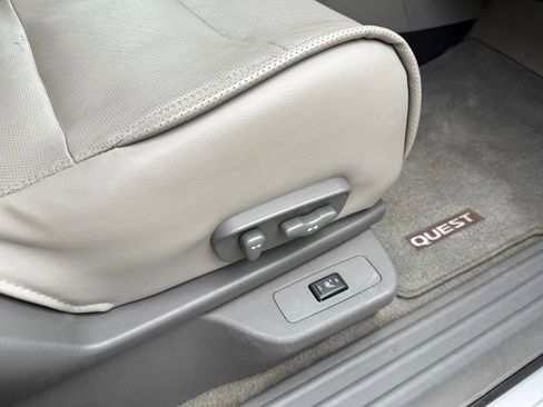 Used 2009 Nissan Quest SE w/ Seat Pkg image 23