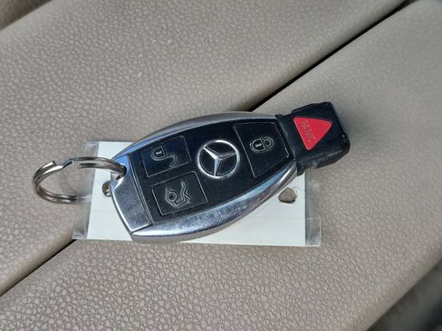 Used 2012 Mercedes-Benz C 300 4MATIC Sedan image 36